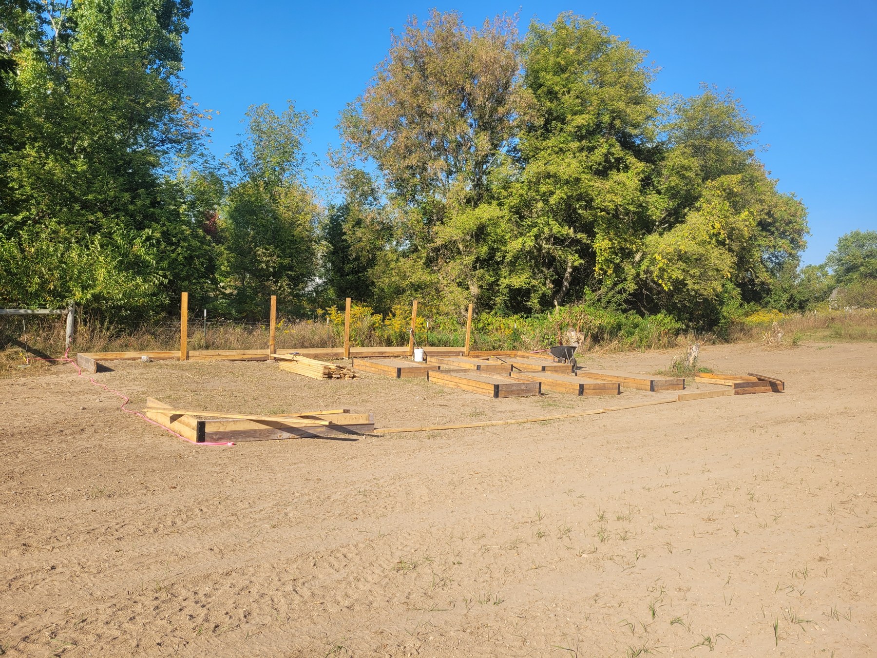 The island beds and first perimeter boards, September 2025.